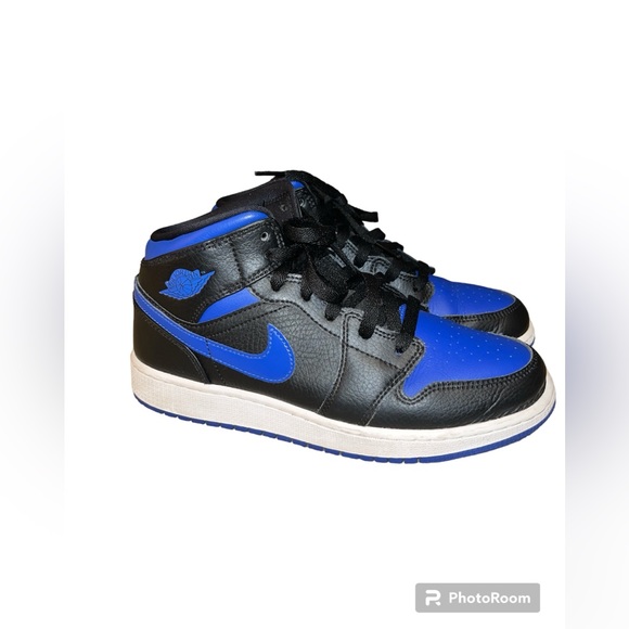 ⛹🏾‍♂️ VGUC Air Jordan 1 Mid GS Black Hyper Royal ‘19 - Size 7Y - Picture 6 of 10